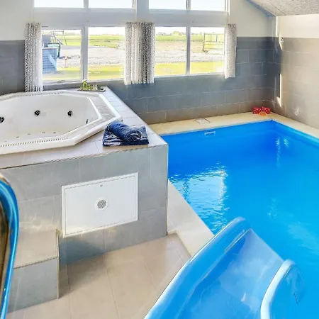 Luxury Retreat With Pool - By Traum Dom wakacyjny