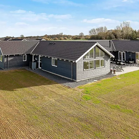 Luxury Retreat With Pool - By Traum Bogense